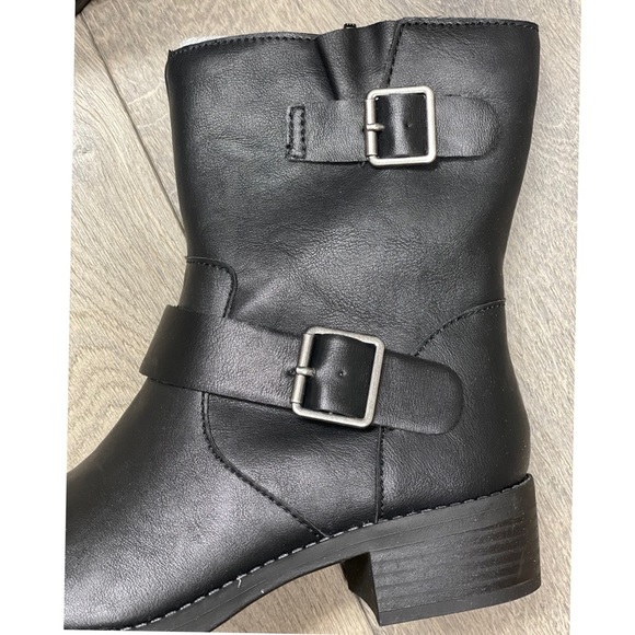 Cap Toe Mid-Calf Round Toe Block Heel Boots NWB! - Picture 10 of 16